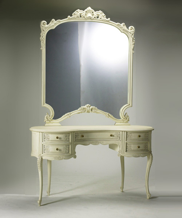 Dressing table